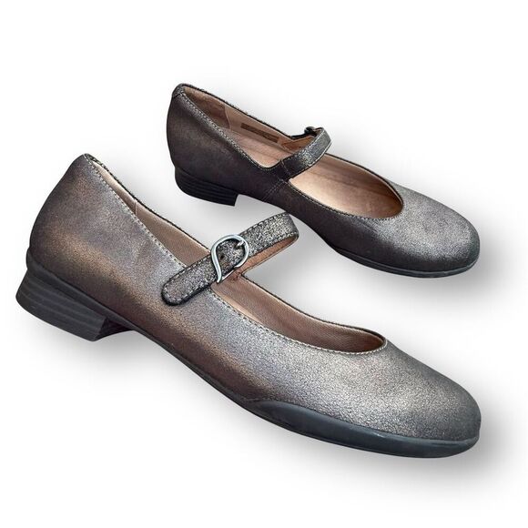 Dansko Mary Jane Flats Size 8.5-9 Adjustable Strap Business Casual Women’s EU 39 - Picture 1 of 13
